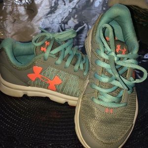 Under armor shoes